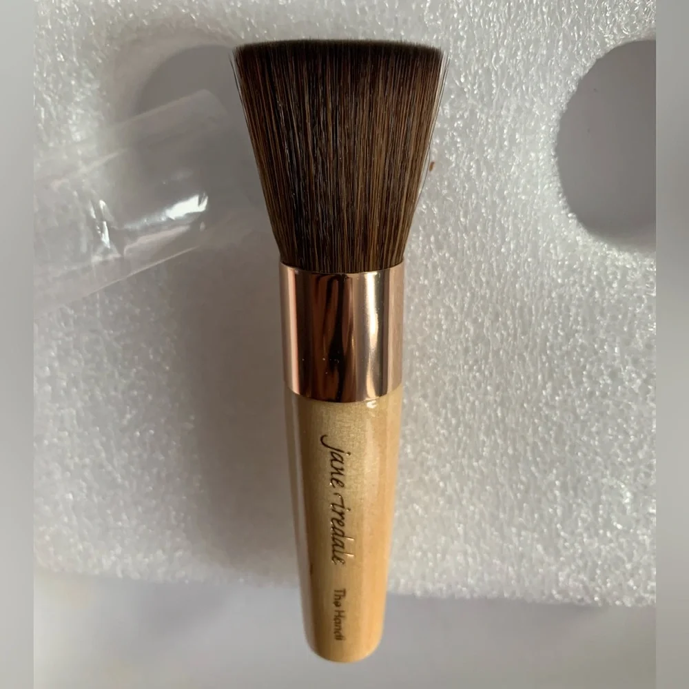 Jane Iredale Makeup Brush with Brown Bristles and Tan Handle